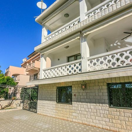 Apartment Eni Selce Exterior photo